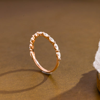 0.15 TCW Round Milgrain Lab Grown Diamond Wedding Band