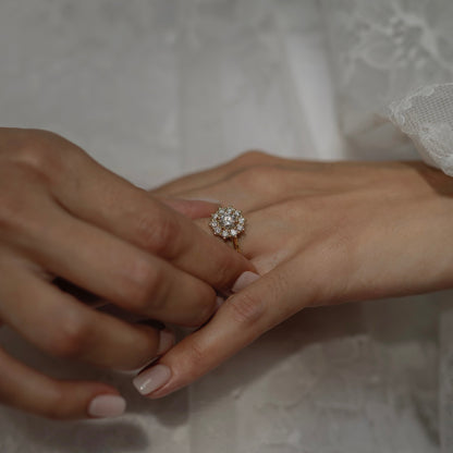 0.5 CT Round Halo Moissanite Engagement Ring