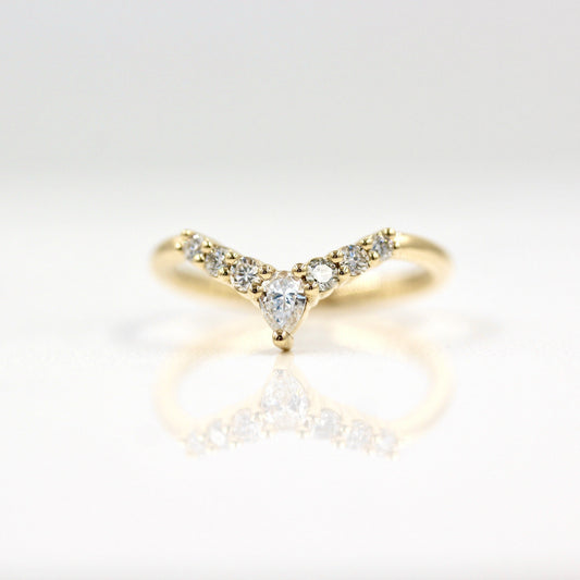 0.31 TCW Round & Pear Curved Moissanite Wedding Band