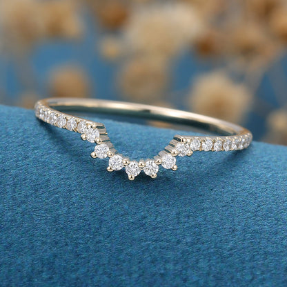 1.3 TCW Round Curved Moissanite Wedding Band