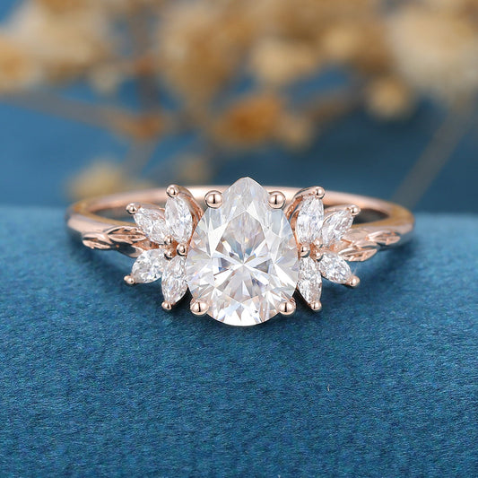 1 CT Pear Cluster Moissanite Engagement Ring