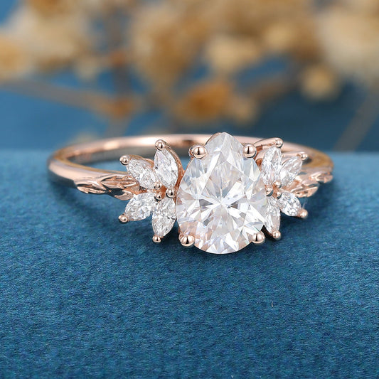 1 CT Pear Cluster Moissanite Engagement Ring