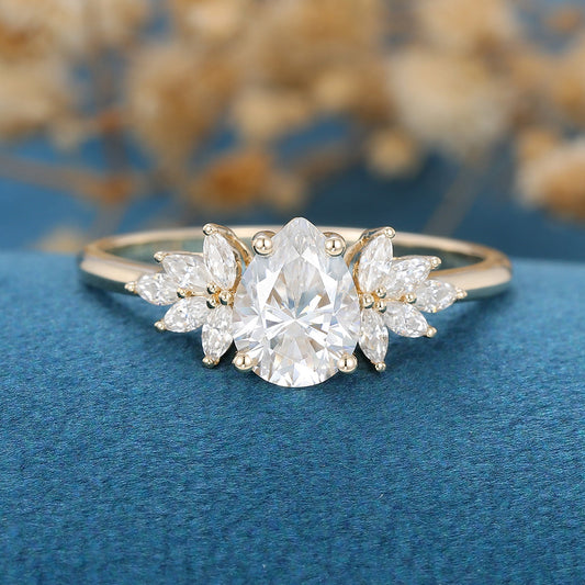 1 CT Pear Cluster Moissanite Engagement Ring