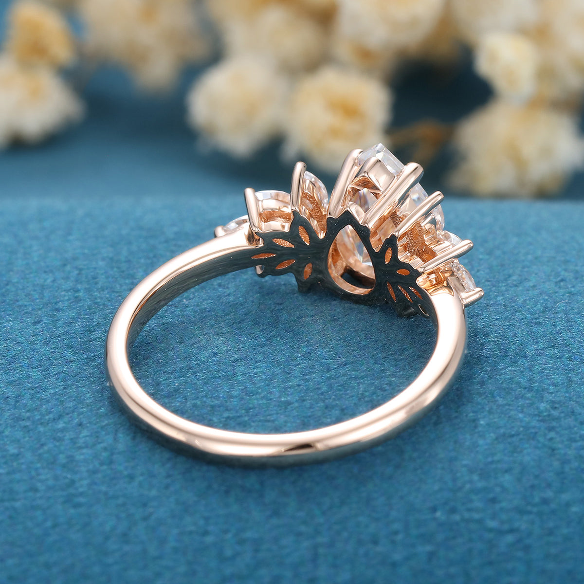 1 CT Pear Cluster Moissanite Engagement Ring