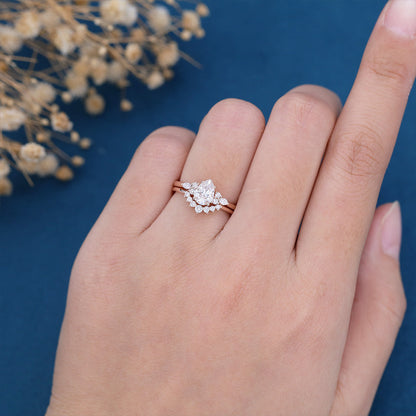 1 CT Pear Cluster Moissanite Bridal Set