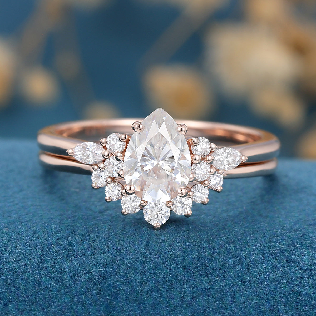 1 CT Pear Cluster Moissanite Bridal Set