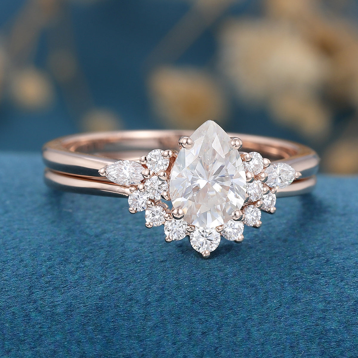 1 CT Pear Cluster Moissanite Bridal Set