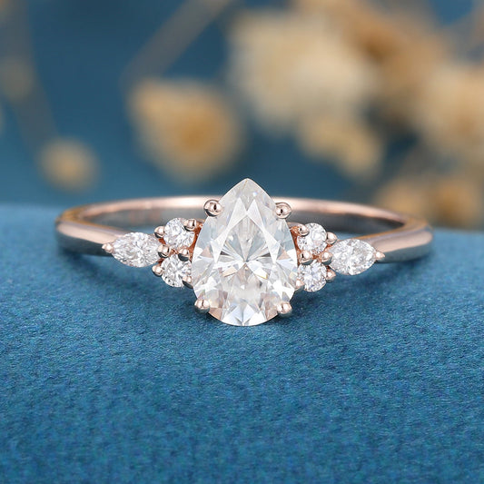 1 CT Pear Cluster Moissanite Engagement Ring