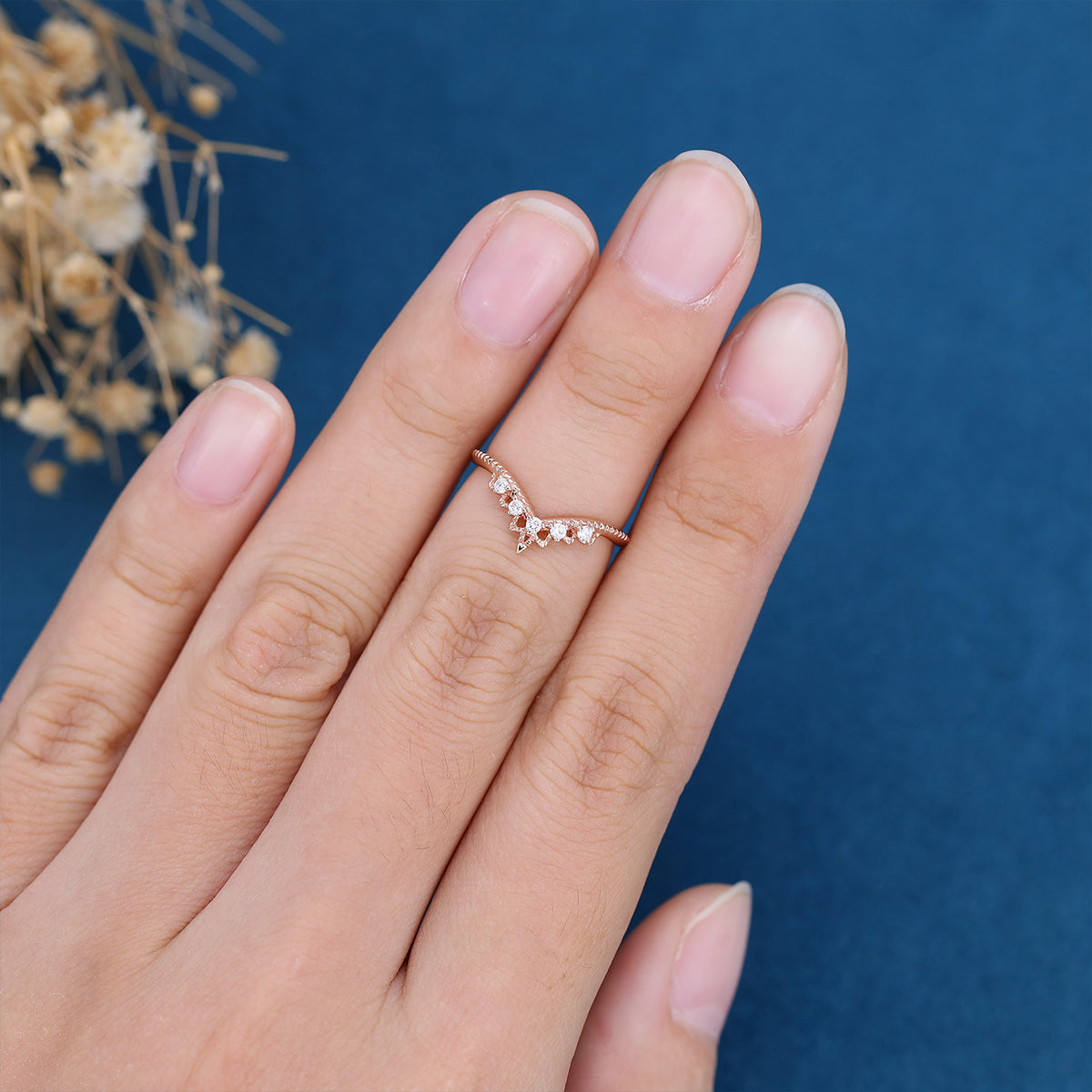 1.8 TCW Round Curved Moissanite Wedding Band