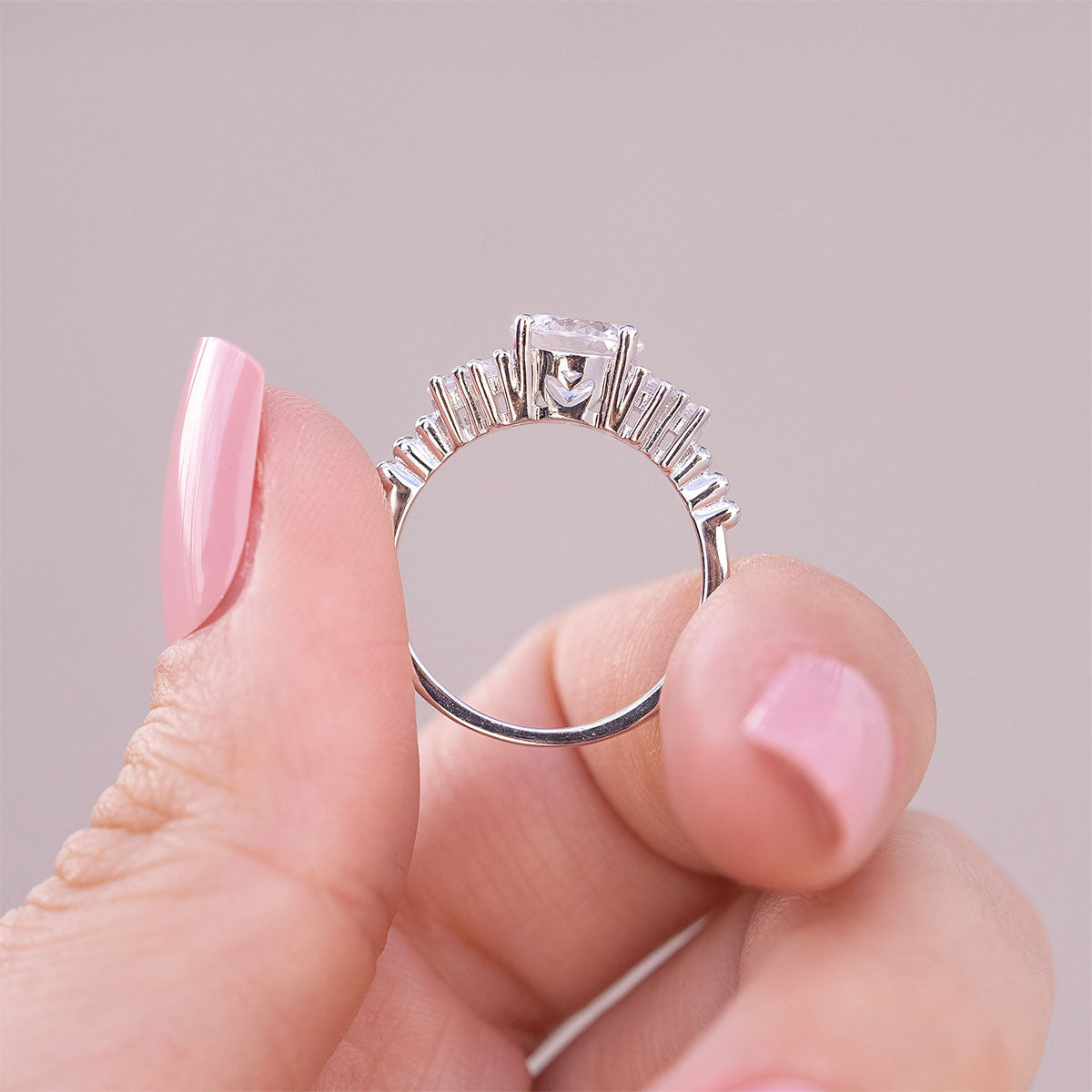 2 CT Round Cluster Moissanite Engagement Ring