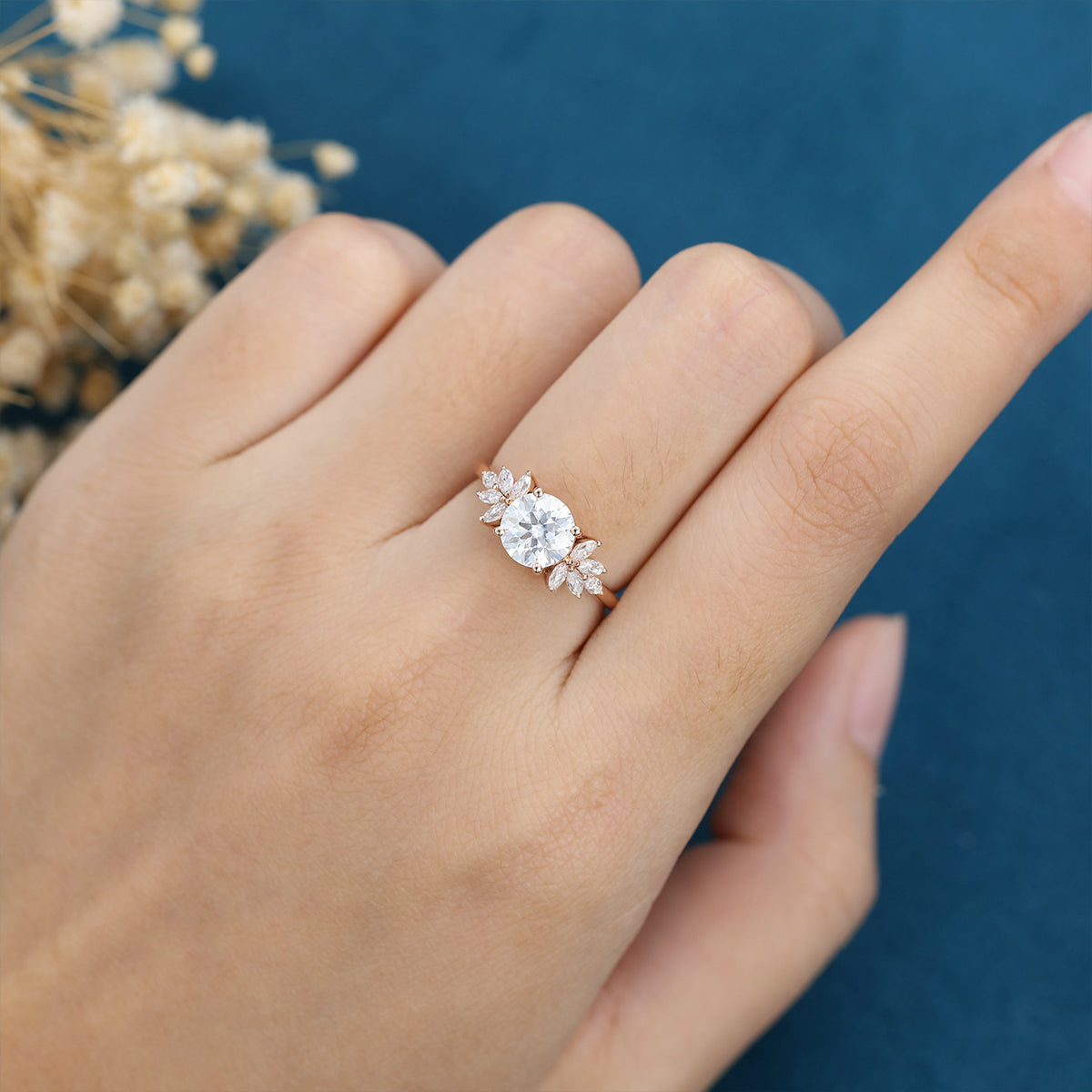 1.1 CT Round Cluster Moissanite Engagement Ring