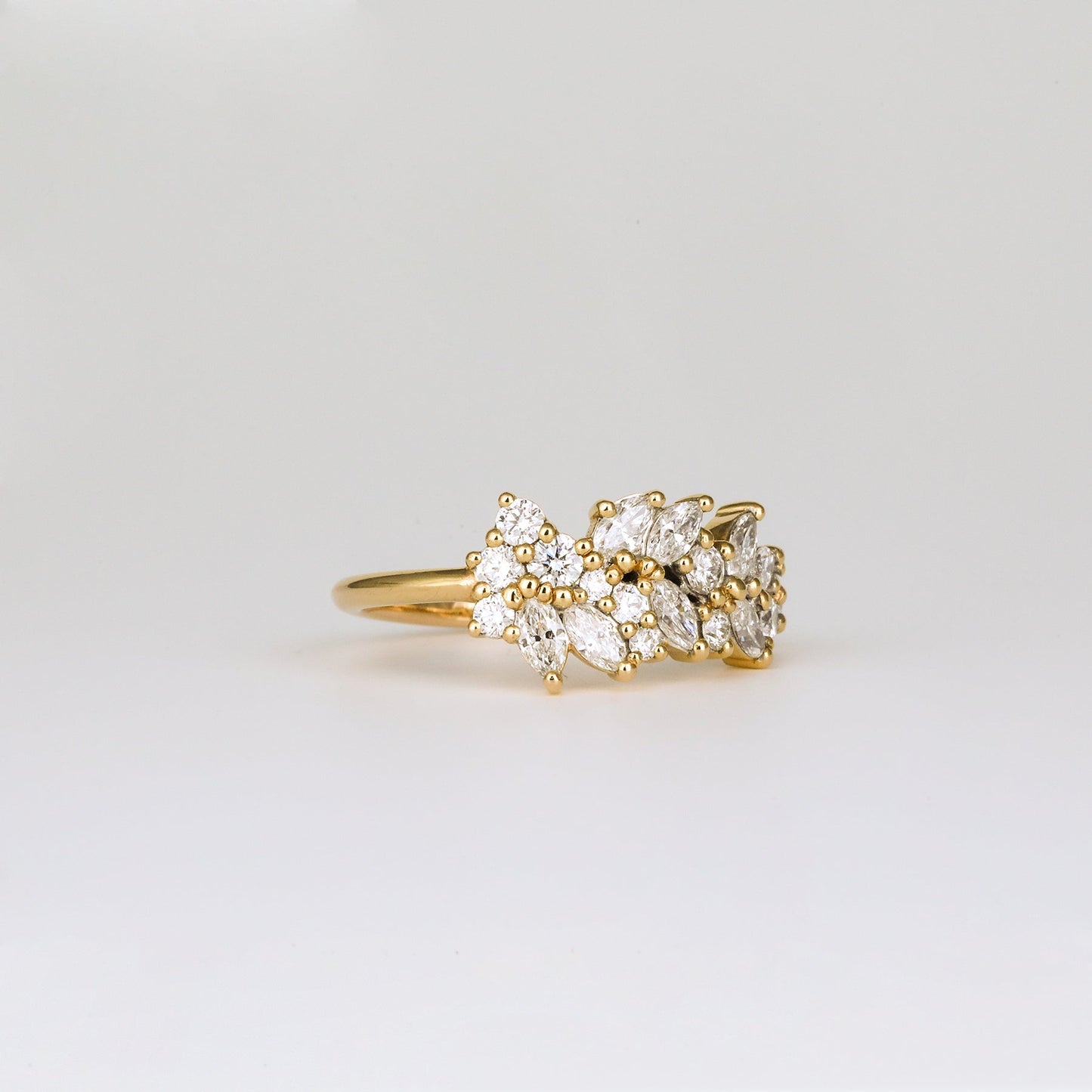 0.92 TCW Marquise & Round Cluster Moissanite Wedding Band