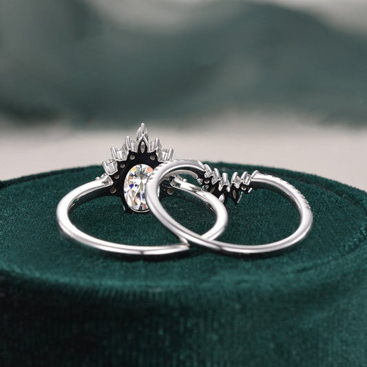 1.5 CT Oval Cluster Moissanite Bridal Set