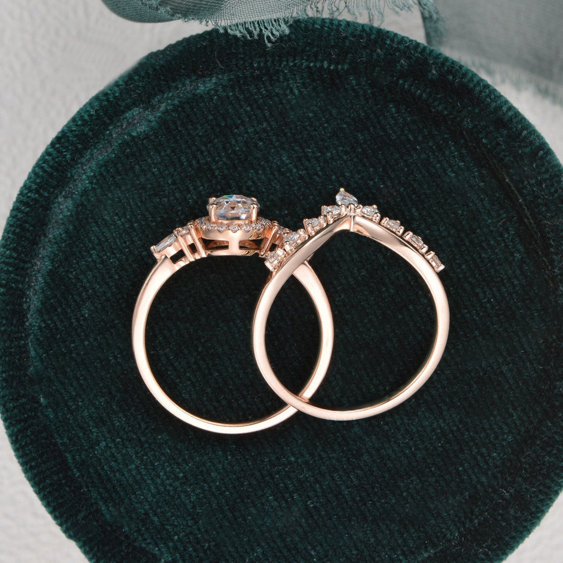 2.0 CT Oval Halo Moissanite Bridal Set