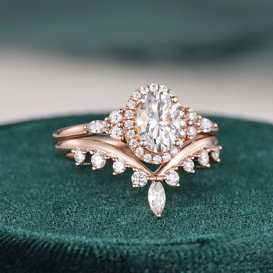2.0 CT Oval Halo Moissanite Bridal Set