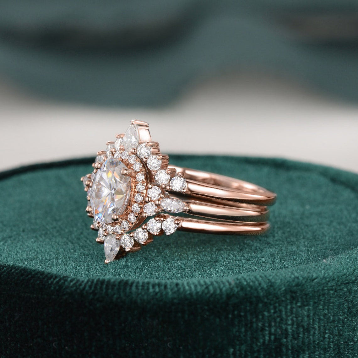 1.0 CT Oval Halo Moissanite Bridal Set