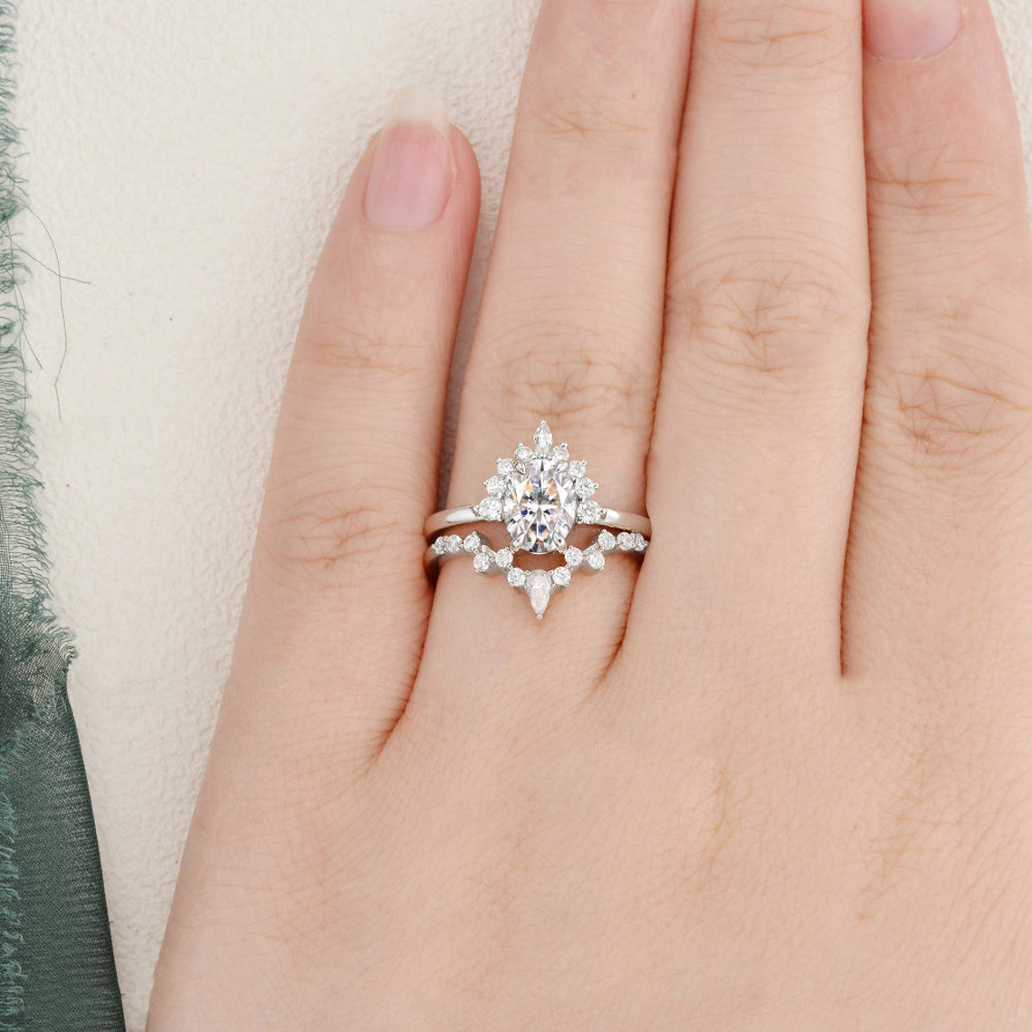 1.0 CT Oval Cluster Moissanite Bridal Set