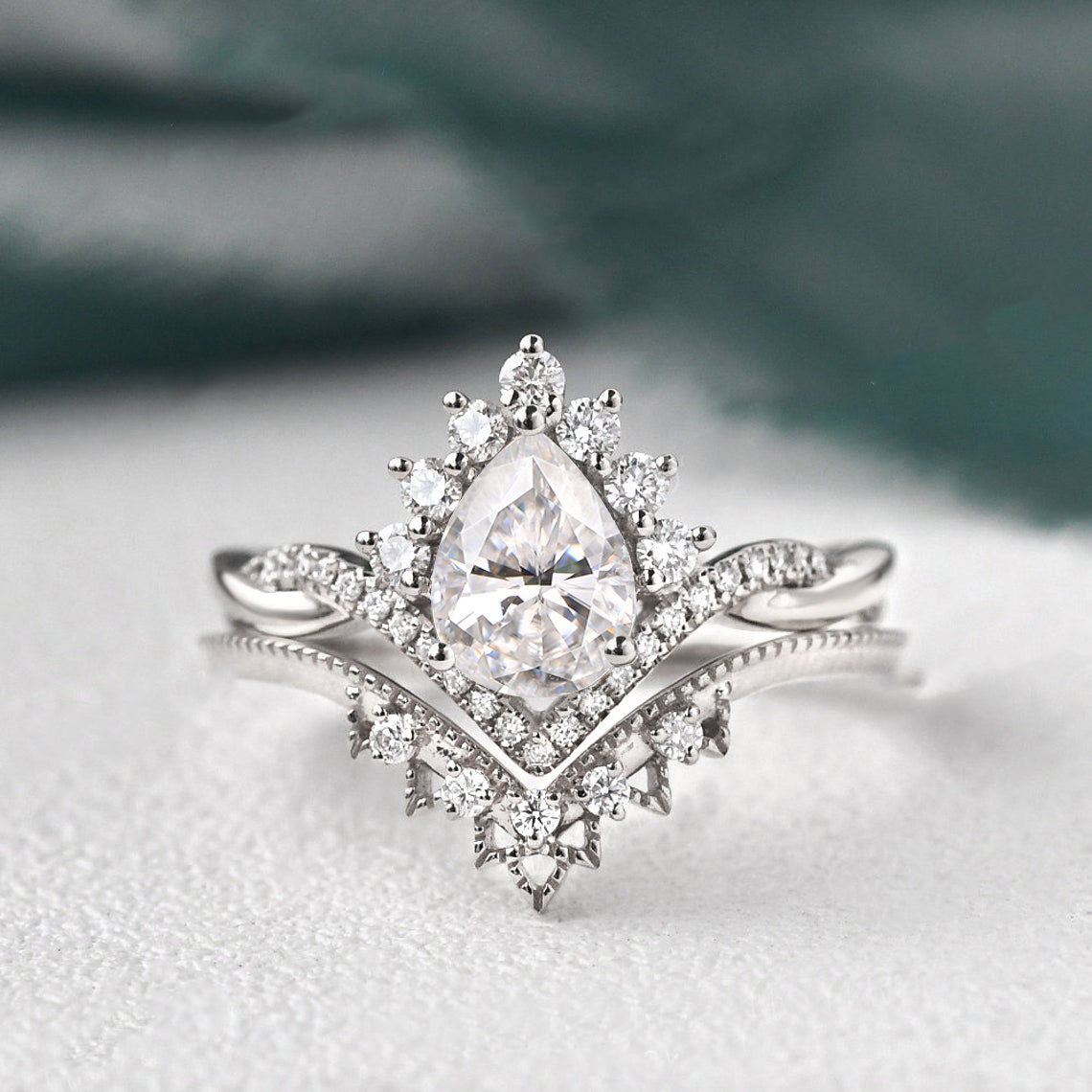 1.5 CT Pear Vintage Cluster Moissanite Bridal Set