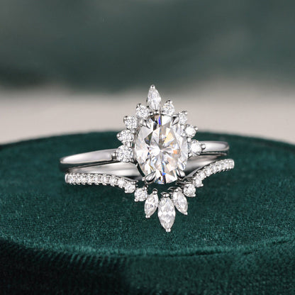 1.5 CT Oval Cluster Moissanite Bridal Set