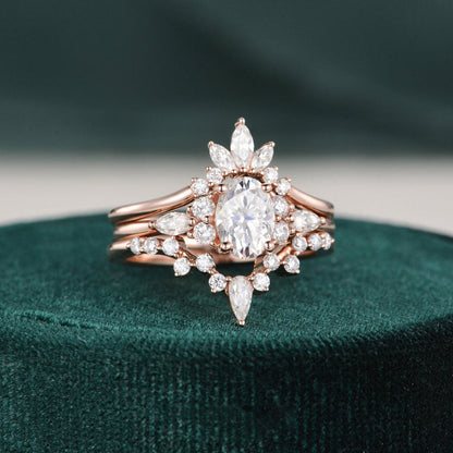 1.0 CT Oval Cluster Moissanite Bridal Set
