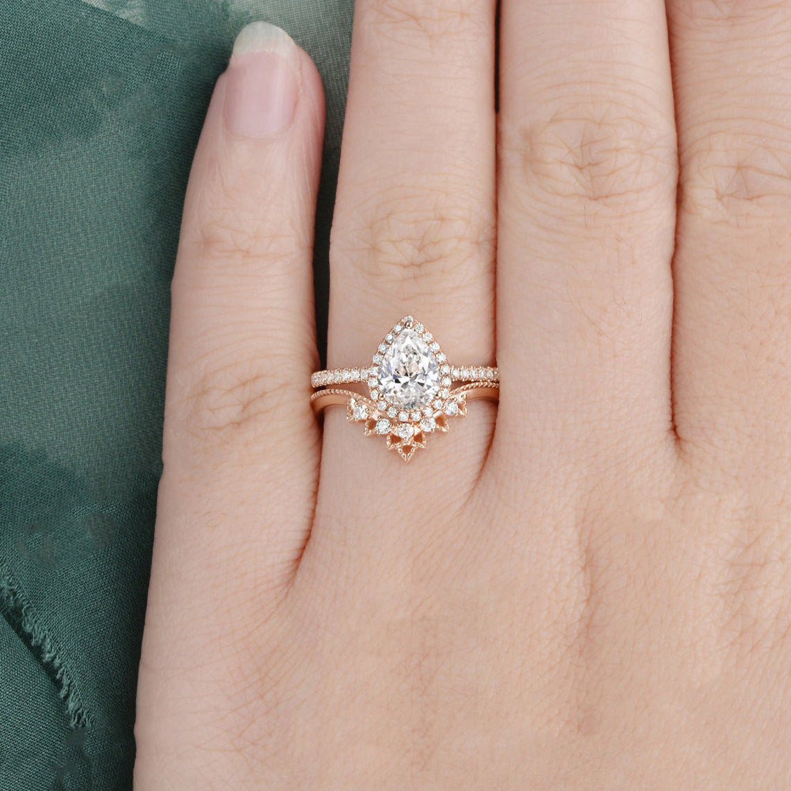1.5 CT Pear Halo & Pave Moissanite Bridal Set