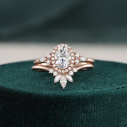 2.0 CT Oval Halo Moissanite Bridal Set