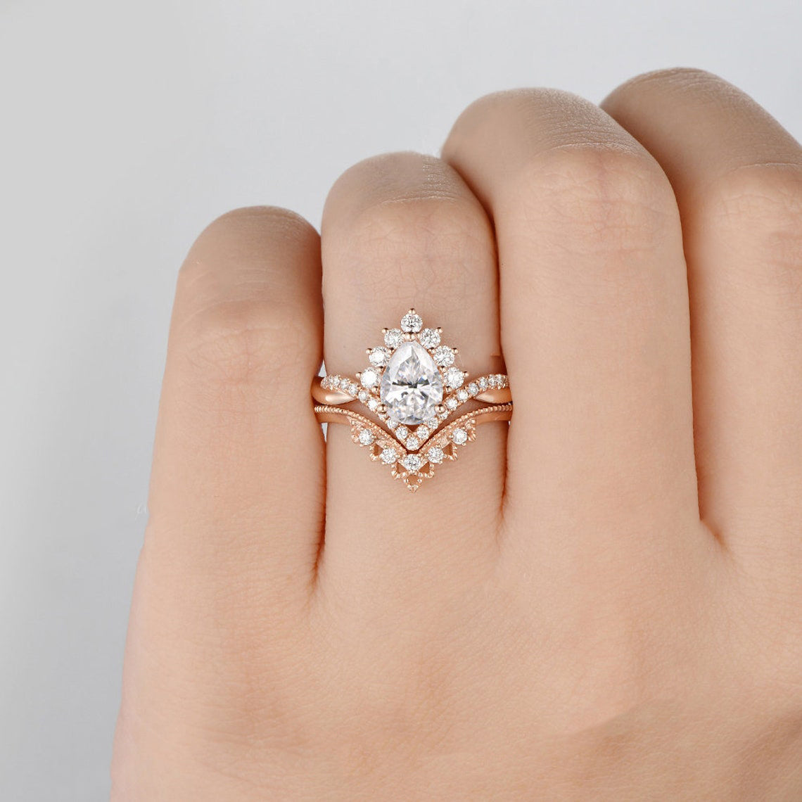 1.5 CT Pear Vintage Cluster Moissanite Bridal Set