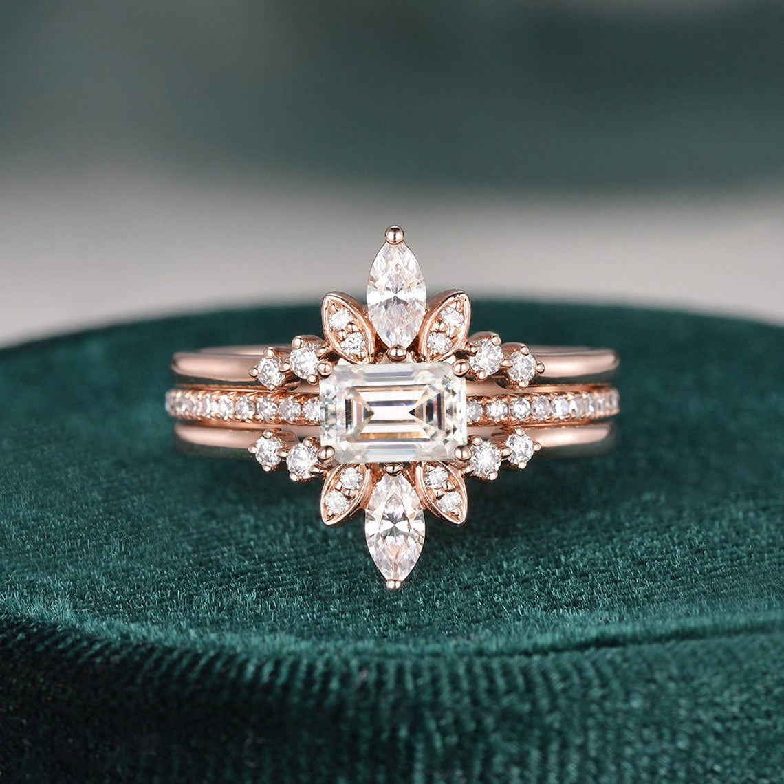 2.0 CT Emerald Pave Moissanite Bridal Set