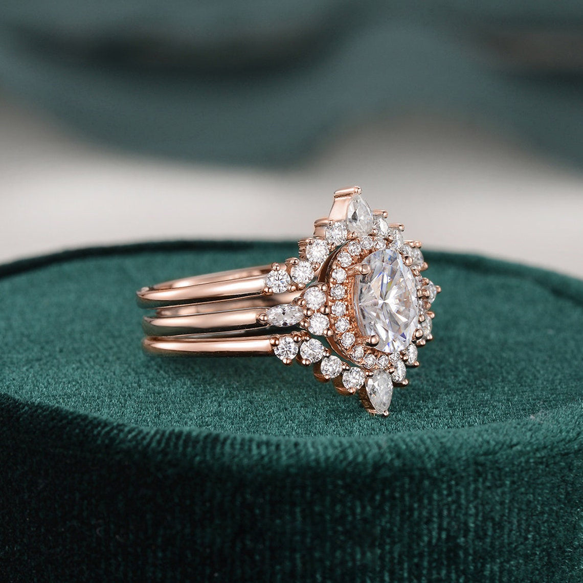 1.0 CT Oval Halo Moissanite Bridal Set