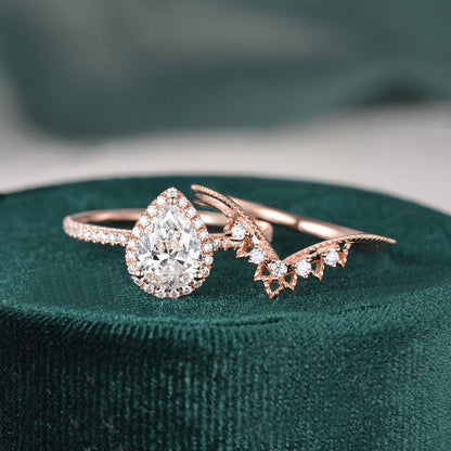 1.5 CT Pear Halo & Pave Moissanite Bridal Set