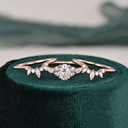 1.0 CT Oval Cluster Moissanite Bridal Set