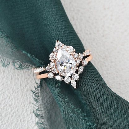 1.5 CT Pear Cluster & Pave Moissanite Bridal Set