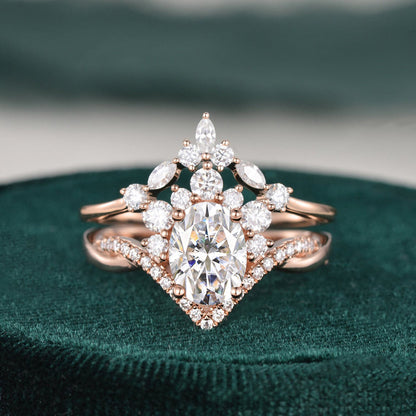 1.5 CT Oval Cluster Moissanite Bridal Set