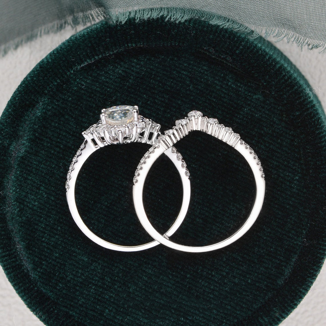 1.5 CT Pear Cluster & Pave Moissanite Bridal Set