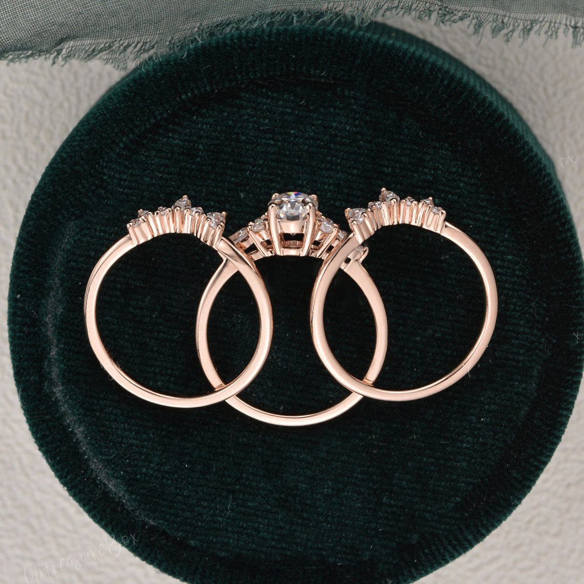 1.0 CT Oval Cluster Moissanite Bridal Set