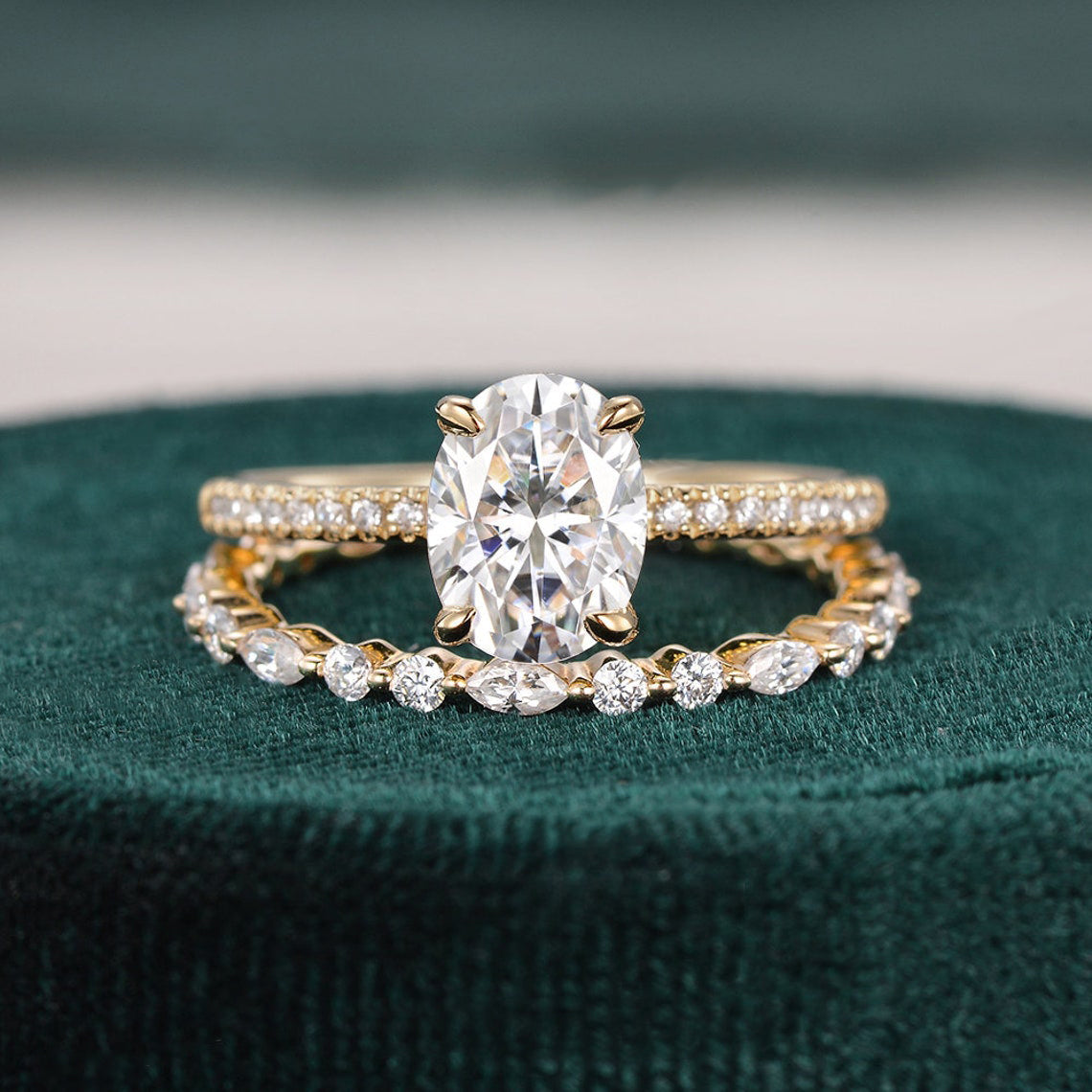 1.5 CT Oval Pave Moissanite Bridal Set