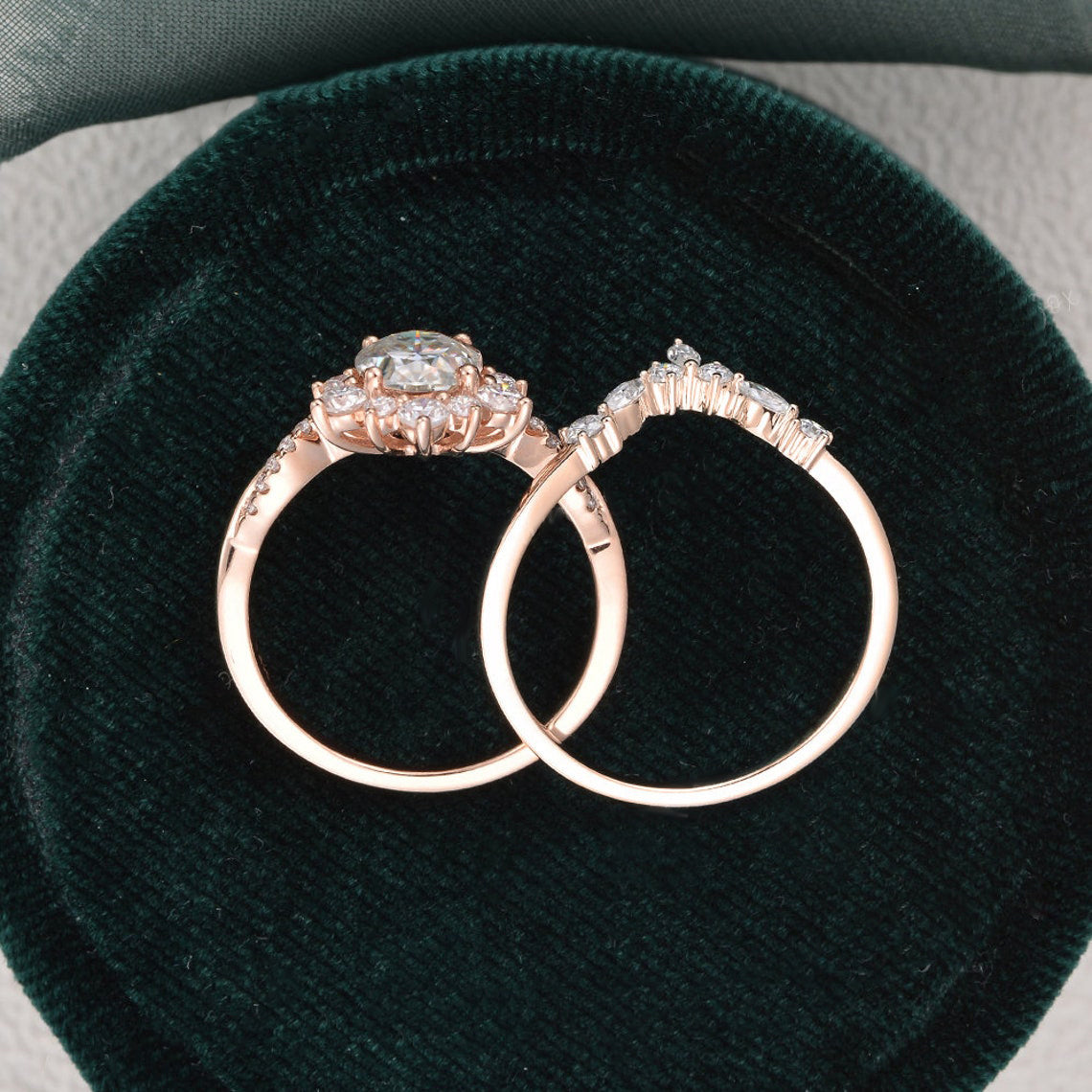 1.5 CT Oval Cluster Moissanite Bridal Set