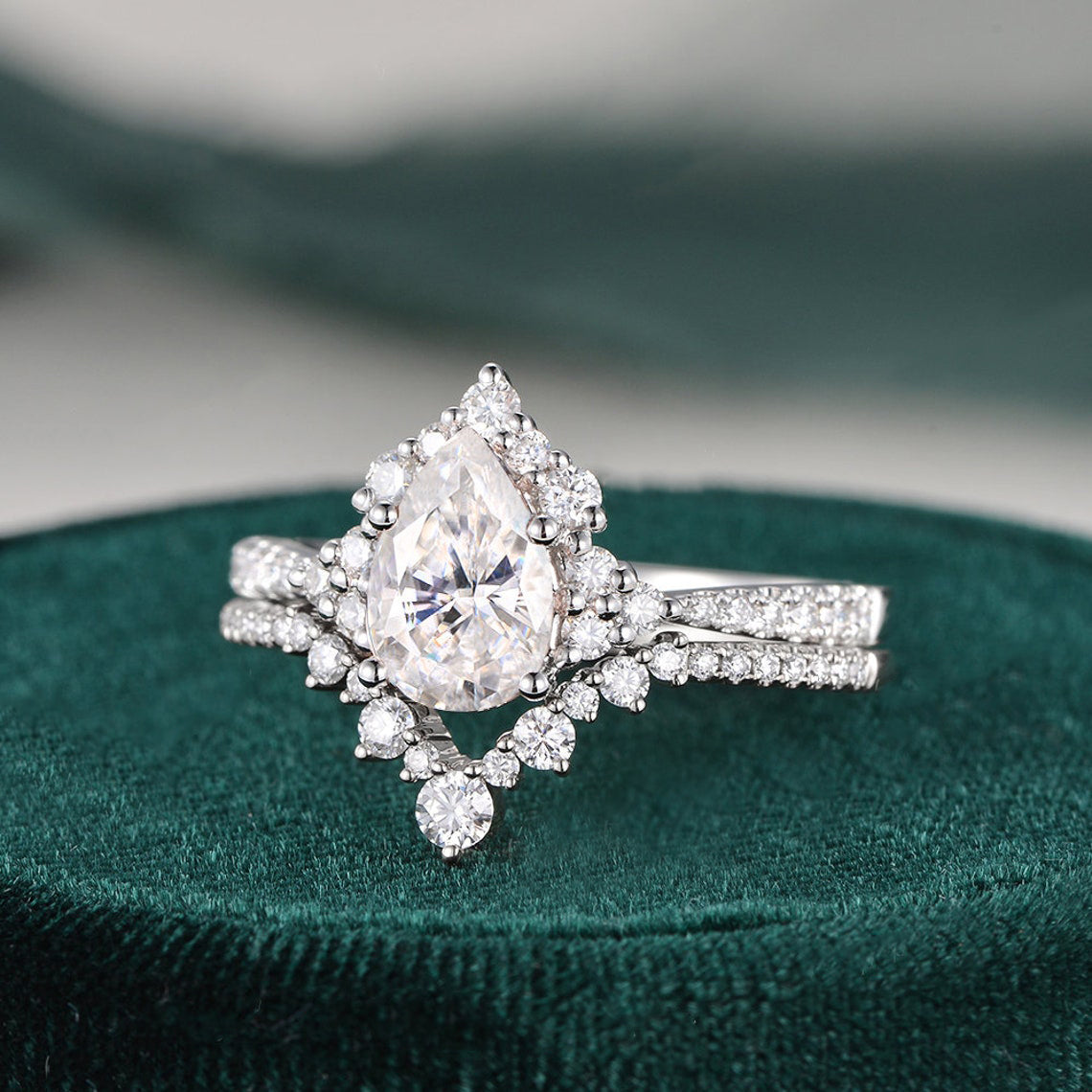 1.5 CT Pear Cluster & Pave Moissanite Bridal Set