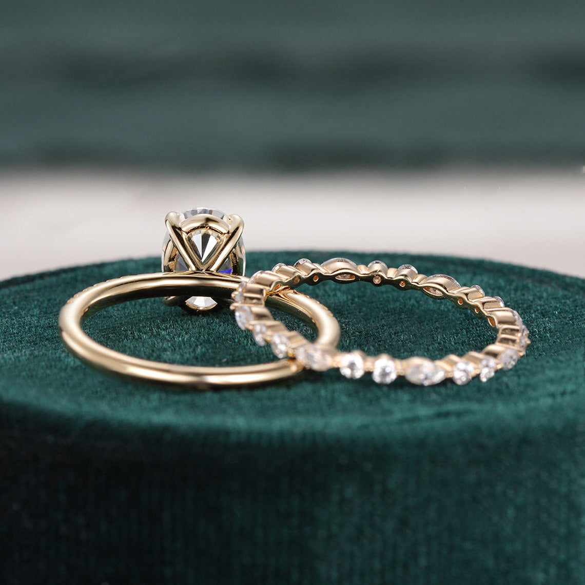1.5 CT Oval Pave Moissanite Bridal Set