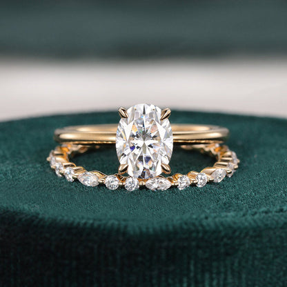 1.5 CT Oval Solitaire Moissanite Bridal Set