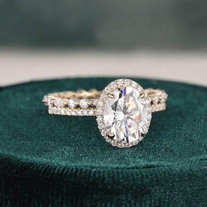 2.0 CT Oval Cut Halo Moissanite Bridal Ring Set 5