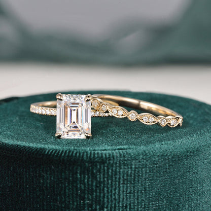 2.5 CT Emerald Pave Moissanite Bridal Set