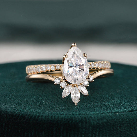1 CT Pear Pave Moissanite Bridal Set