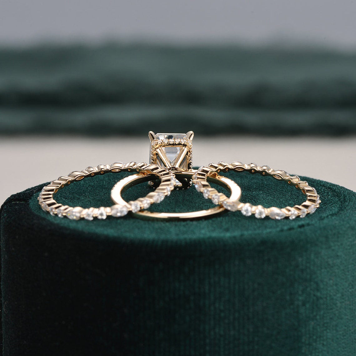 2.50 CT Emerald Cut Solitaire Style Moissanite Bridal Ring Set 7
