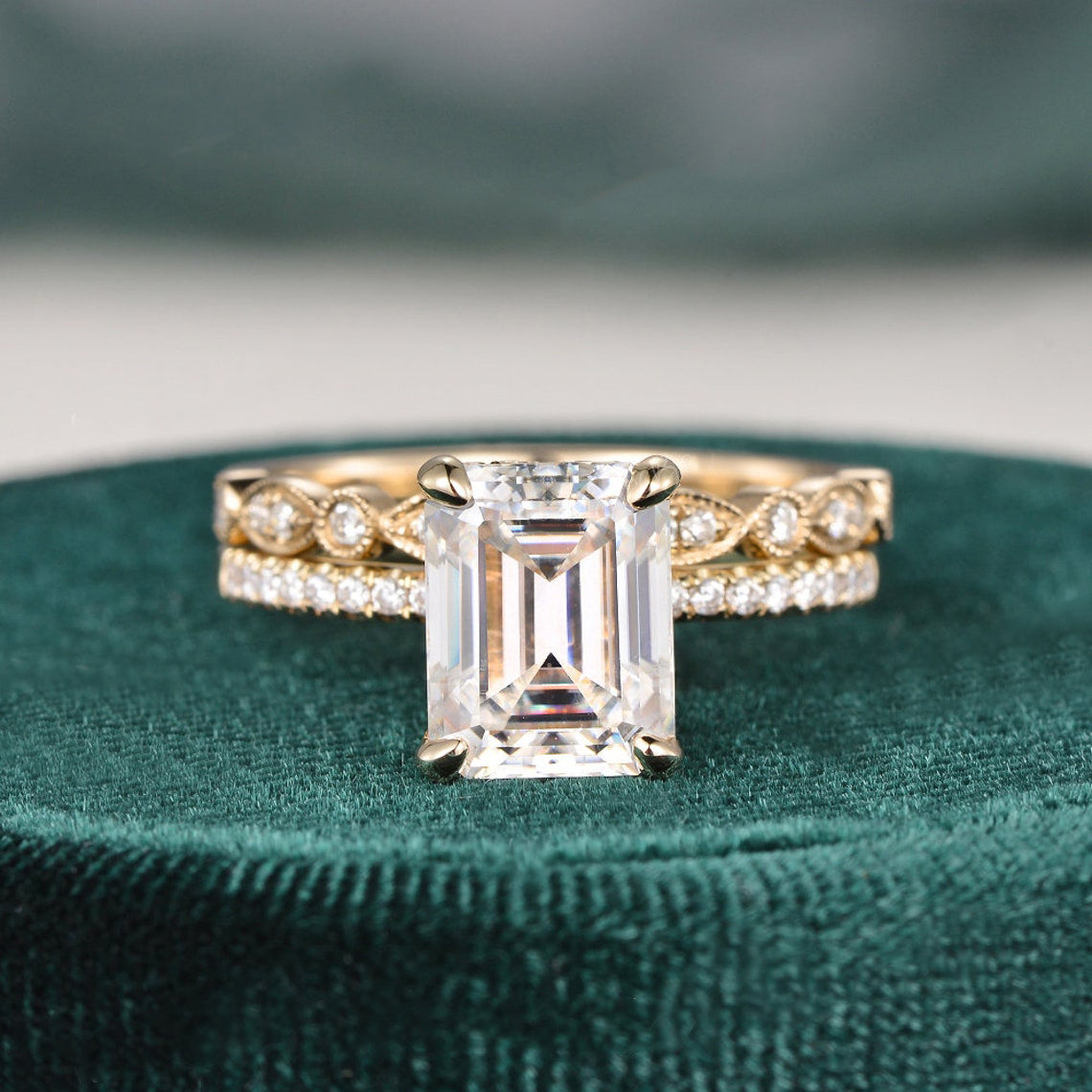 2.50 CT Emerald Cut Solitaire Style Moissanite Bridal Ring Set 4