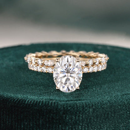 2 CT Oval Pave Moissanite Bridal Set