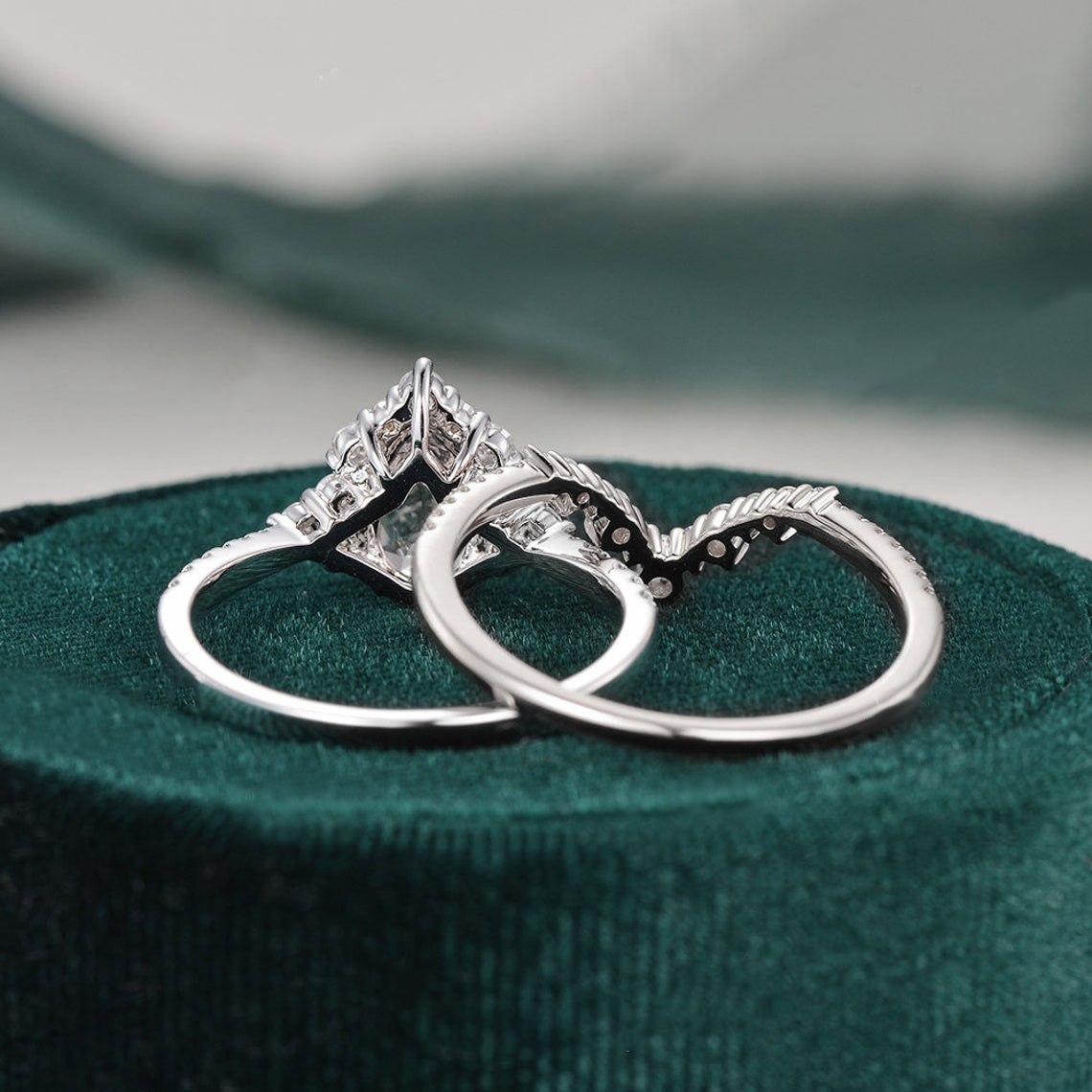 1.5 CT Pear Cluster & Pave Moissanite Bridal Set