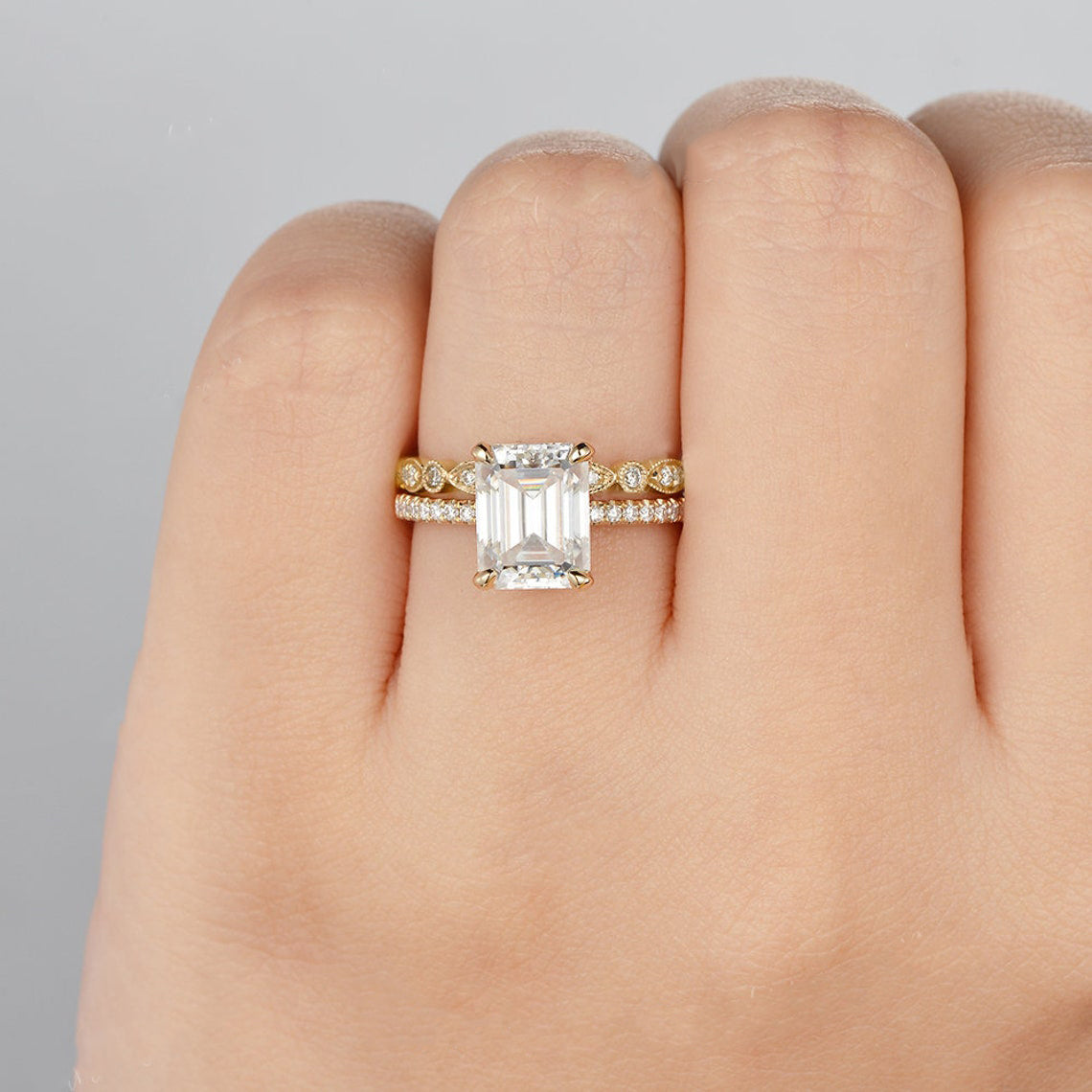2.5 CT Emerald Pave Moissanite Bridal Set