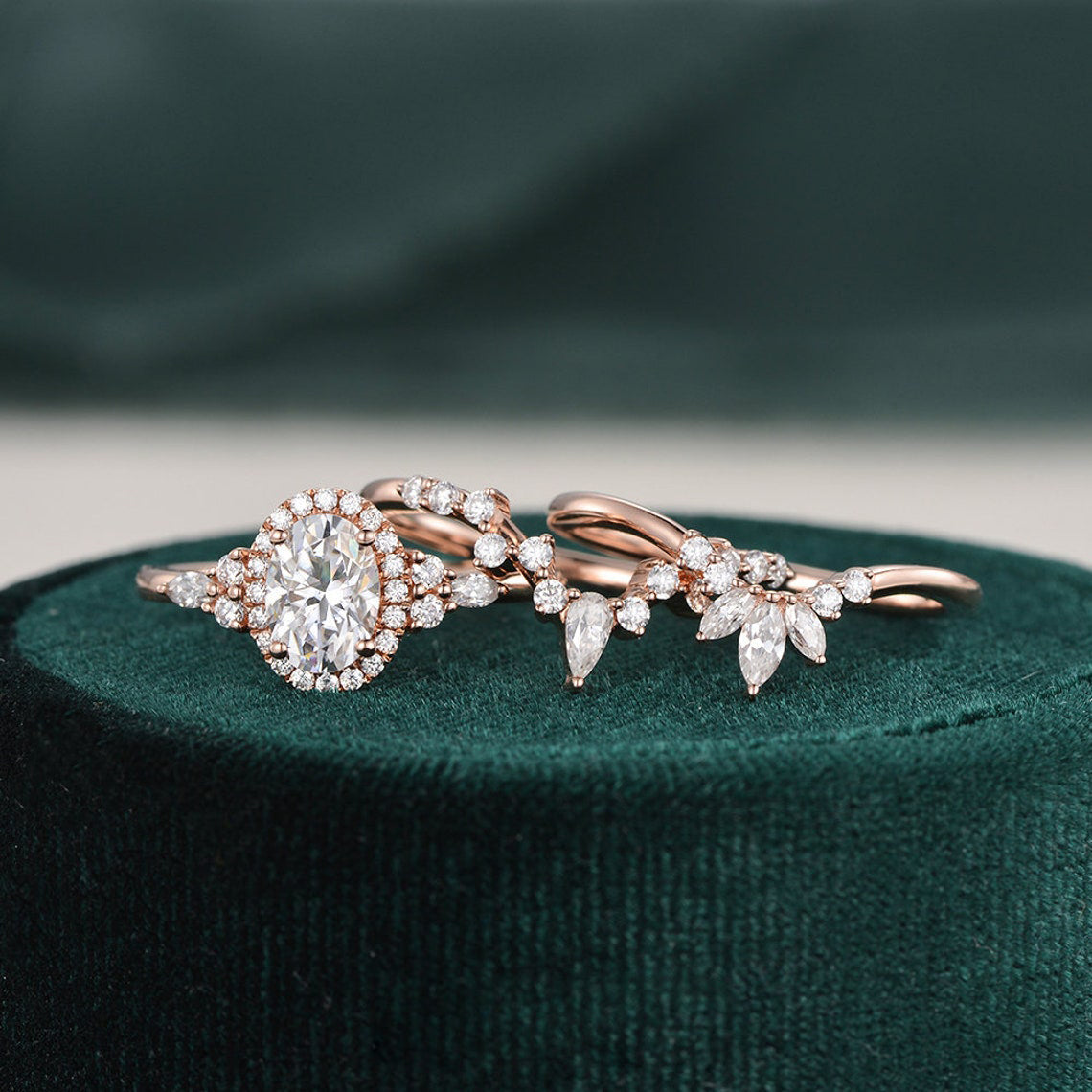 1 CT Oval Halo & Cluster Moissanite Bridal Set