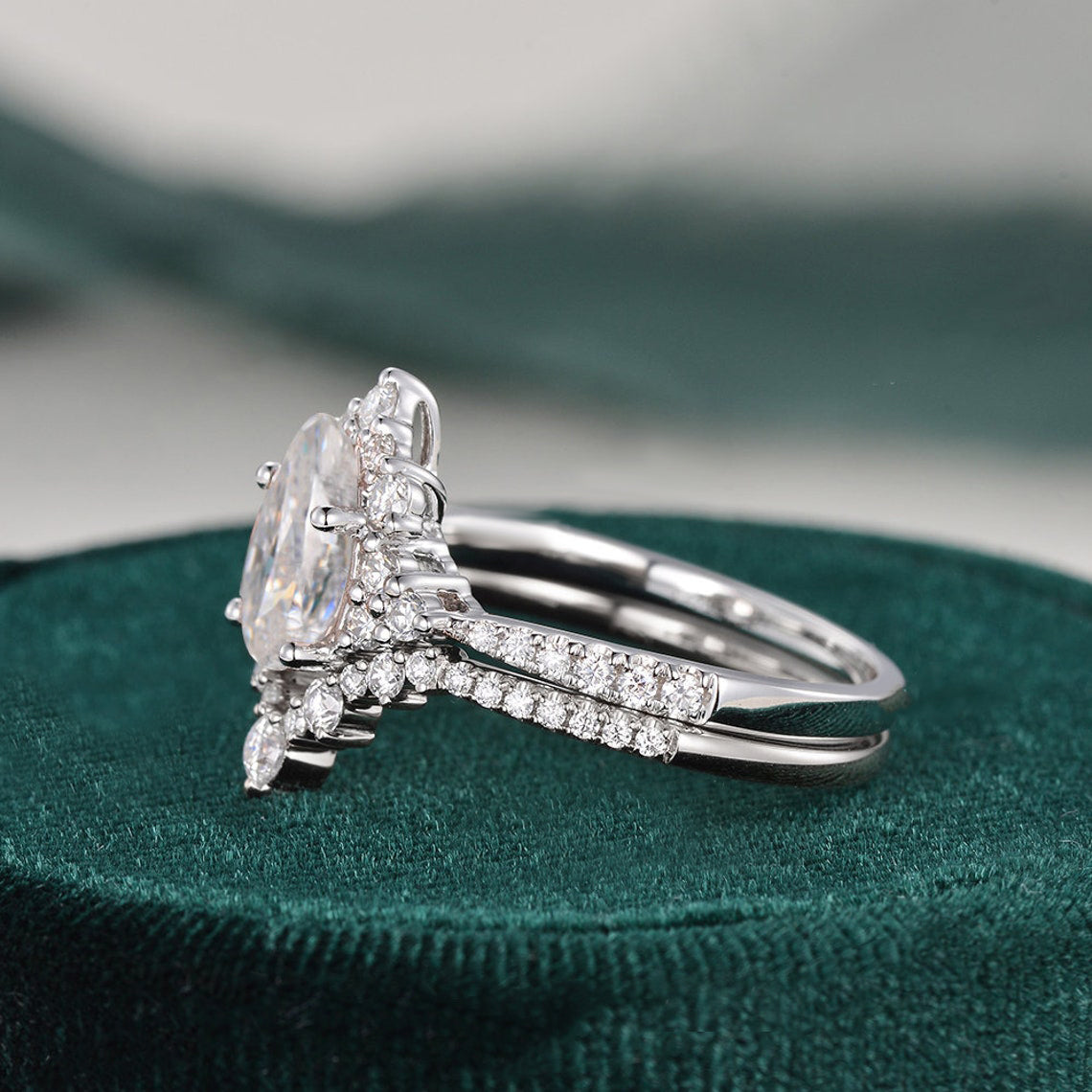 1.5 CT Pear Cluster & Pave Moissanite Bridal Set
